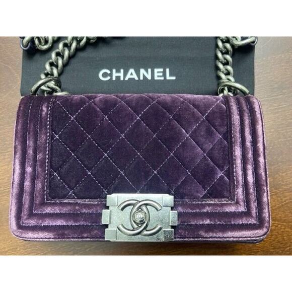 CHANEL LE BOY Purple Silver Chain Small Velvet Lambskin Shoulder Bag Crossbody - Picture 2 of 16